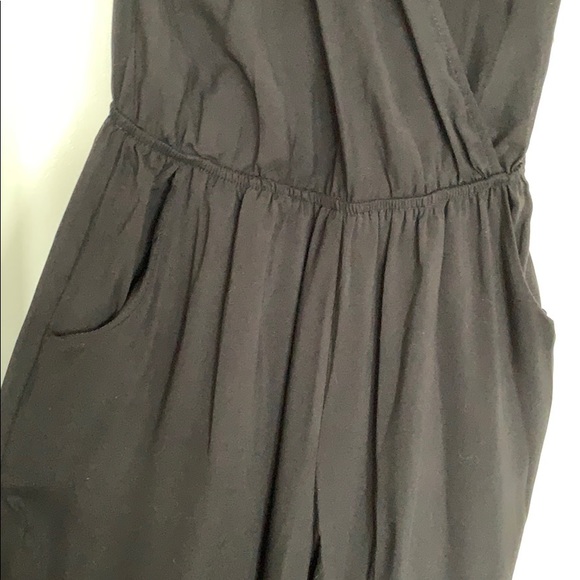 LuLu’s Black Jumpsuit (NWT) - Picture 4 of 7